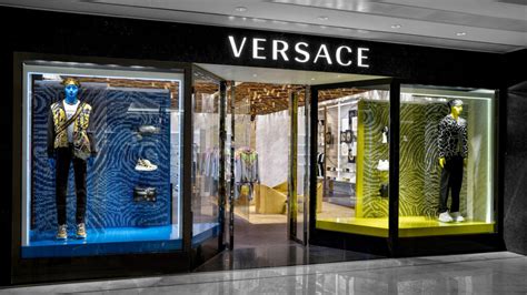 versace roma lavora con noi|versace shop.